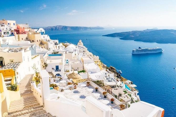One day trip to Santorini by highspeed ferry from Crete