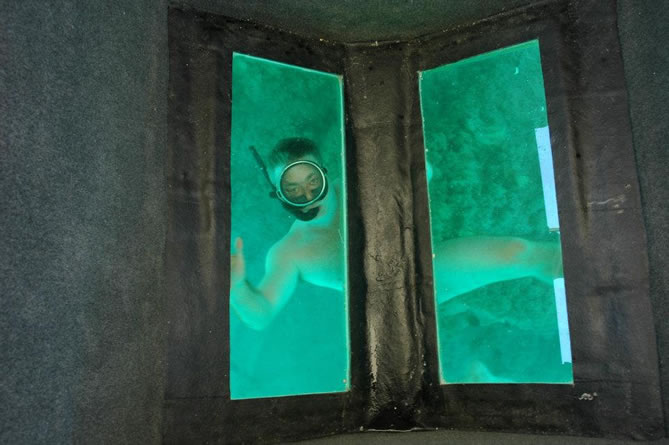 Glass bottom boat trip in Crete with Eye Travel